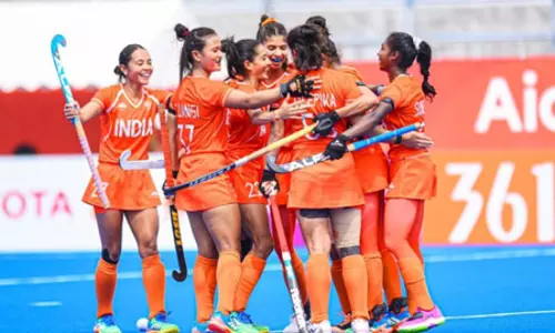 एशियन गेम्स: भारतीय महिला हॉकी टीम ने उज्बेकिस्तान को 19-0 से हराया, दीपिका ने 8 गोल किए एशियन गेम्स: भारतीय महिला हॉकी टीम ने उज्बेकिस्तान को 19-0 से हराया, दीपिका ने 8 गोल किए