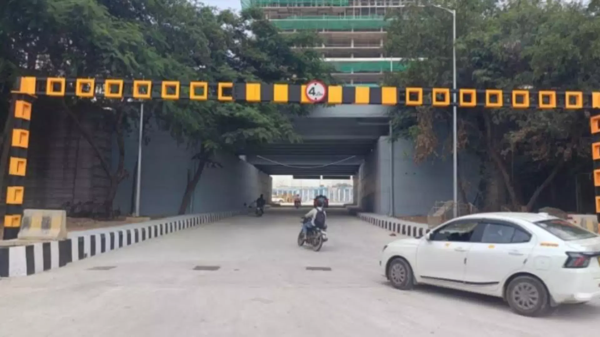ट्रैफिक पुलिस ने हैदराबाद ग्रोथ कॉरिडोर लिमिटेड से माय होम अवतार जंक्शन से पहले यू-टर्न प्रदान करने का अनुरोध किया ट्रैफिक पुलिस ने हैदराबाद ग्रोथ कॉरिडोर लिमिटेड से माय होम अवतार जंक्शन से पहले यू-टर्न प्रदान करने का अनुरोध किया