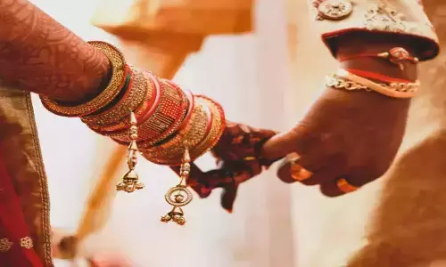 Telangana: अभिनेता-पहलवान पर शादी के वादे पर महिला को धोखा देने का मामला दर्ज किया गया Telangana: अभिनेता-पहलवान पर शादी के वादे पर महिला को धोखा देने का मामला दर्ज किया गया