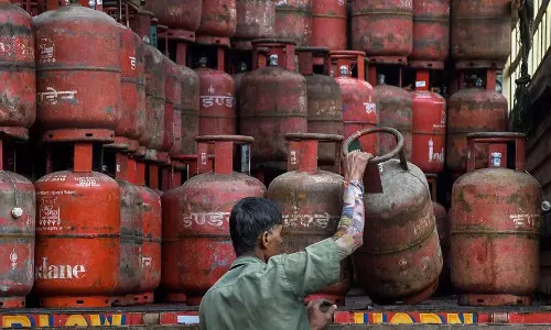 बिना बायोमेट्रिक सत्यापन नहीं मिलेगा LPG रिफिल