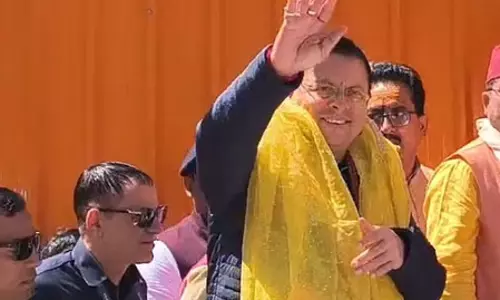 उत्तराखंड के सीएम धामी बद्रीनाथ धाम पहुंचे, मंदिर समिति ने किया जोरदार स्वागत उत्तराखंड के सीएम धामी बद्रीनाथ धाम पहुंचे, मंदिर समिति ने किया जोरदार स्वागत