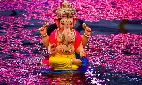 गणपति विसर्जन के लिए आज भी शुभ मुहूर्त जानें कब दें बप्पा को विदाई