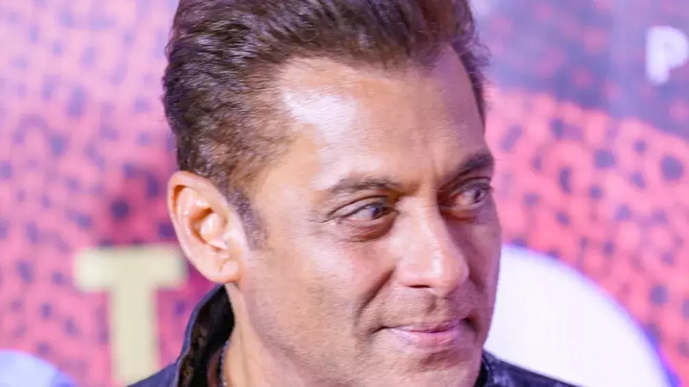सलमान खान की अपील: पैपराज़ी के गलत शॉट्स के खिलाफ लें स्टैंड सलमान खान की अपील: पैपराज़ी के गलत शॉट्स के खिलाफ लें स्टैंड