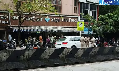 बेंगलुरु के कोरामंगला में ऑडी कार के अंदर मिला 46 वर्षीय व्यक्ति का शव, पुलिस जांच में जुटी