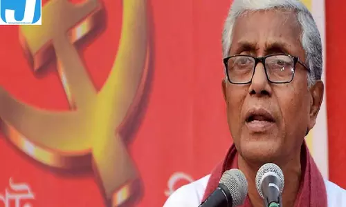 माणिक सरकार ने बीजेपी पर साधा निशाना बोले देश में बदलाव का माहौल माणिक सरकार ने बीजेपी पर साधा निशाना बोले देश में बदलाव का माहौल