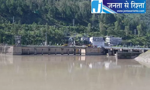 गाद हटाने के लिए लारजी बैराज के गेट आज खोले जाएंगे गाद हटाने के लिए लारजी बैराज के गेट आज खोले जाएंगे