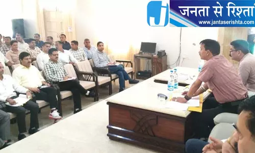जन शिकायतों के समाधान पर विधायक का जोर जन शिकायतों के समाधान पर विधायक का जोर