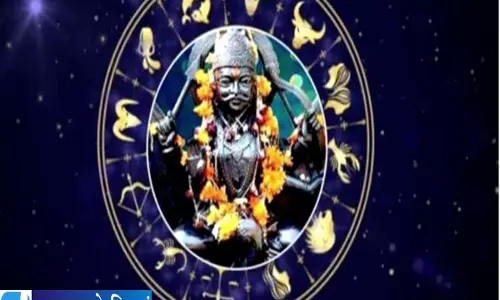 शनि के मेष गोचर का असर कुंभ राशि पर बड़ा बदलाव आने के संकेत
