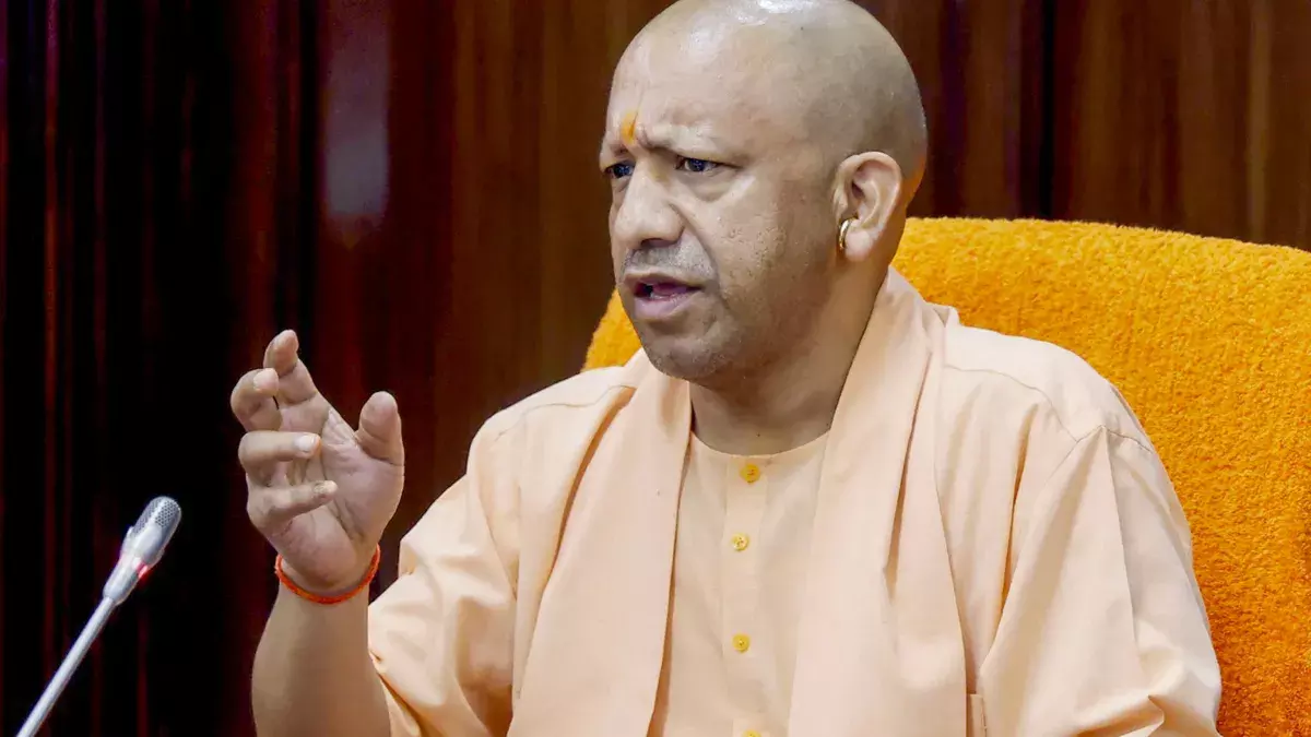CM योगी का बड़ा ऐलान: छह महीने में एक लाख सरकारी नौकरियां, हर सप्ताह होगा भर्ती कार्यक्रम CM योगी का बड़ा ऐलान: छह महीने में एक लाख सरकारी नौकरियां, हर सप्ताह होगा भर्ती कार्यक्रम