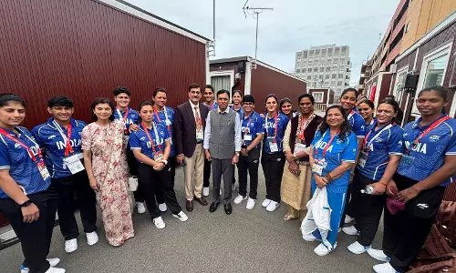 एशियाई खेलों से पहले मनसुख मंडाविया ने बढ़ाया भारतीय खिलाड़ियों का हौसला नागोया में टीम से मिले