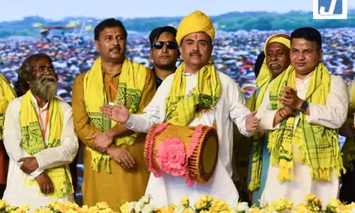 पश्चिम बंगाल के मुख्यमंत्री ने कुर्मी आंदोलन से जुड़े केस वापस लेने का वादा किया पश्चिम बंगाल के मुख्यमंत्री ने कुर्मी आंदोलन से जुड़े केस वापस लेने का वादा किया