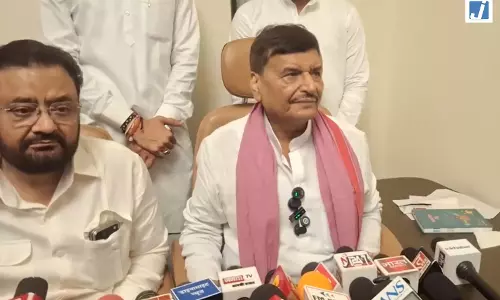 हाजी रईस की पत्नी के निधन पर शिवपाल यादव ने जताई संवेदना बोले परिवार को मिले दुख सहने की शक्ति