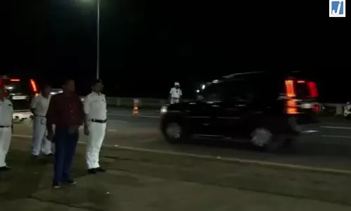 मुख्यमंत्री सुवेंदु अधिकारी का दौरा, टाउन हॉल कार्यक्रम के बाद PWD मैदान पहुंचे मुख्यमंत्री सुवेंदु अधिकारी का दौरा, टाउन हॉल कार्यक्रम के बाद PWD मैदान पहुंचे