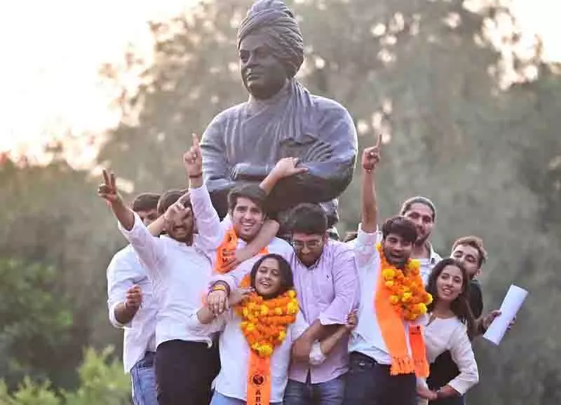 DUSU चुनाव में ABVP की बड़ी जीत DUSU चुनाव में ABVP की बड़ी जीत