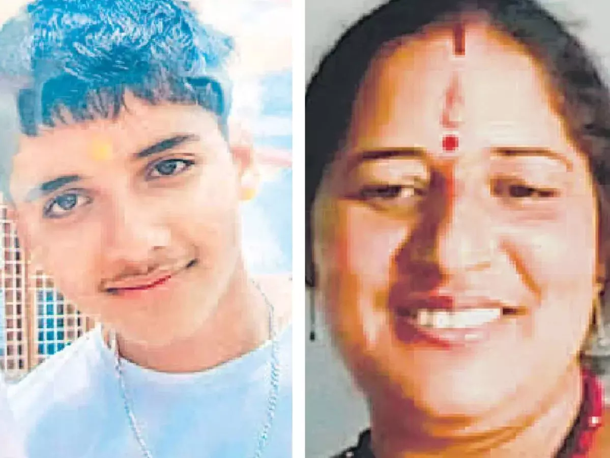 मैदान में दौड़ते समय 9वीं के छात्र की मौत, बेटे के गम में मां ने सरयू नदी में कूदकर दी जान मैदान में दौड़ते समय 9वीं के छात्र की मौत, बेटे के गम में मां ने सरयू नदी में कूदकर दी जान