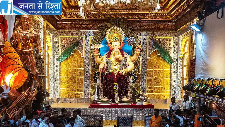 मुंबई में गणेश उत्सव के दौरान बड़ा हादसा, करंट लगने से 8 साल की बच्ची समेत दो की मौत मुंबई में गणेश उत्सव के दौरान बड़ा हादसा, करंट लगने से 8 साल की बच्ची समेत दो की मौत