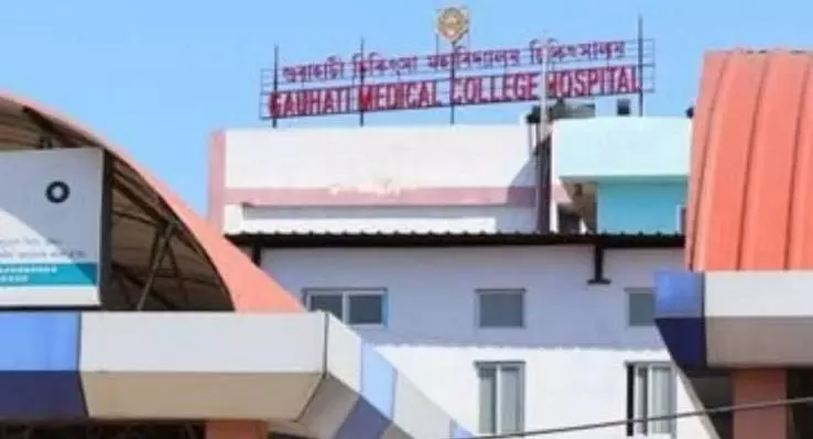 असम: GMCH ICU में मॉनिटर में धमाका, 10 मरीज़ों को दूसरी जगह भेजा गया असम: GMCH ICU में मॉनिटर में धमाका, 10 मरीज़ों को दूसरी जगह भेजा गया