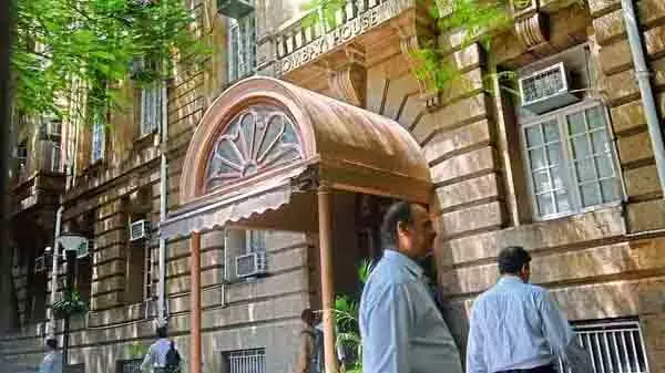 टाटा संस IPO की सुगबुगाहट से टाटा ग्रुप के शेयरों में उठापटक टाटा संस IPO की सुगबुगाहट से टाटा ग्रुप के शेयरों में उठापटक
