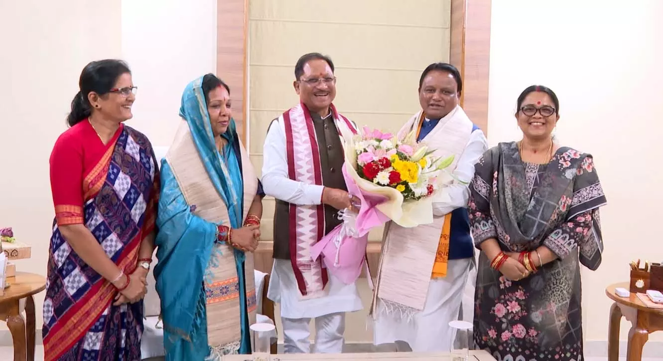 ओडिशा के मुख्यमंत्री मोहन चरण माझी से मिले CM साय ओडिशा के मुख्यमंत्री मोहन चरण माझी से मिले CM साय