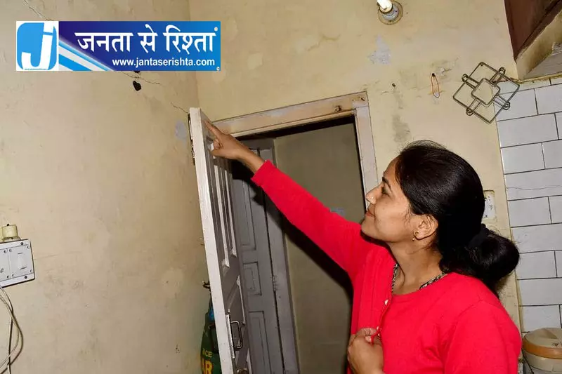 सुरंग निर्माण पर उठे सवाल घरों में नुकसान सुरंग निर्माण पर उठे सवाल घरों में नुकसान