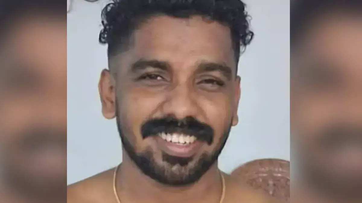 करुनागाप्पल्ली में पुलिस टीम पर हमला, सब-इंस्पेक्टर के सिर में चोट करुनागाप्पल्ली में पुलिस टीम पर हमला, सब-इंस्पेक्टर के सिर में चोट