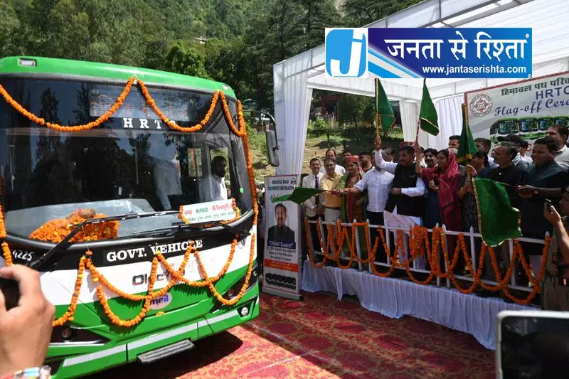 चंबा को मिली 10 नई इलेक्ट्रिक बसें चंबा को मिली 10 नई इलेक्ट्रिक बसें