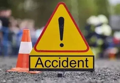 पिथौरागढ़ में बड़ा हादसा, सब्जी से भरी पिकअप खाई में गिरी; चालक गंभीर घायल पिथौरागढ़ में बड़ा हादसा, सब्जी से भरी पिकअप खाई में गिरी; चालक गंभीर घायल