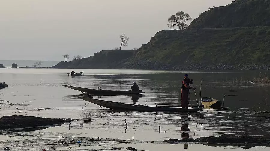 झेलम से जुड़ी वुलर झील का महत्व झेलम से जुड़ी वुलर झील का महत्व