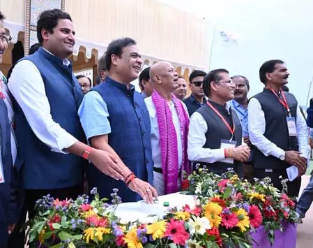 असम के मुख्यमंत्री ने धुबरी में अदाणी पावर के 48,000 करोड़ रुपए के थर्मल प्लांट की रखी आधारशिला असम के मुख्यमंत्री ने धुबरी में अदाणी पावर के 48,000 करोड़ रुपए के थर्मल प्लांट की रखी आधारशिला