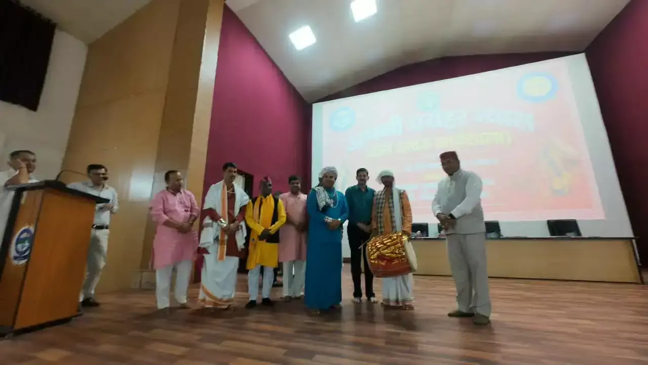 Haldwani: लोक वाद्यों के जरिए दिखी उत्तराखंड की समृद्ध विरासत