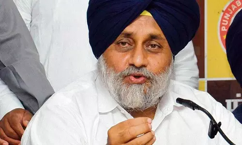 सुखबीर बादल ने AAP के पैम्फलेट अभियान पर उठाए सवाल