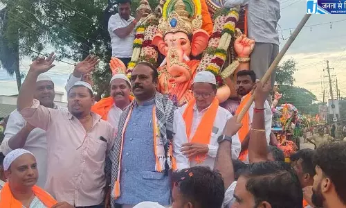 मद्दुर में गणेश जुलूस का मुस्लिमों ने किया स्वागत