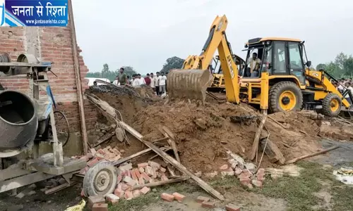 निर्माणाधीन मकान का लिंटर गिरा, दो लोगों की मौत; मकान मालिक गंभीर रूप से घायल