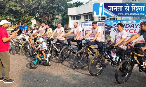 रोहतक में लोगों ने साइकिल चलाकर दिया फिटनेस संदेश रोहतक में लोगों ने साइकिल चलाकर दिया फिटनेस संदेश