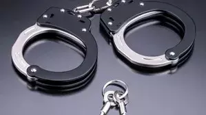 गणेश उत्सव में नॉन-वेज चीजें फेंकने के आरोप में तीन लोग अरेस्ट