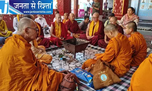 धर्मशाला में दलाई लामा के लिए विशेष प्रार्थना आयोजन धर्मशाला में दलाई लामा के लिए विशेष प्रार्थना आयोजन