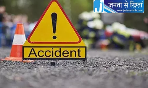 बंजार में सड़क दुर्घटना में बाइक सवार की मौत