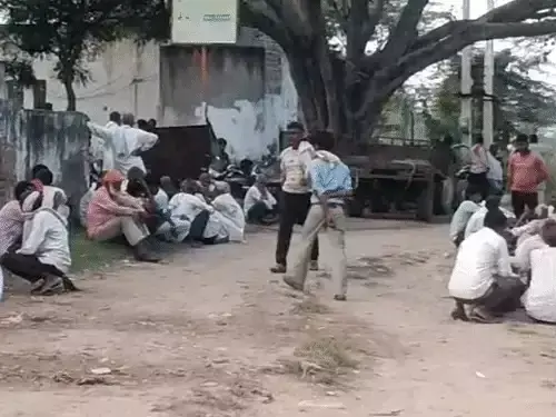 Alwar: 18 वर्षीय युवती की हादसे में मौत, जांच शुरू Alwar: 18 वर्षीय युवती की हादसे में मौत, जांच शुरू