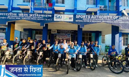 साइकिल रैली में पत्रकार और SAI खिलाड़ी हुए शामिल