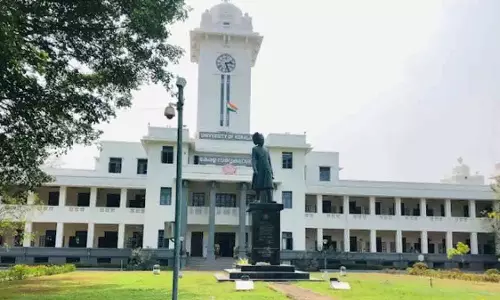 छात्र राजनीति दिशानिर्देशों पर सियासी तूफान, केरल यूनिवर्सिटी पीछे हटी छात्र राजनीति दिशानिर्देशों पर सियासी तूफान, केरल यूनिवर्सिटी पीछे हटी