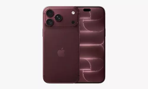 iPhone 18 Pro खरीदने दुबई जा रहे भारतीय ग्राहक, कीमतों में बड़े अंतर का दावा iPhone 18 Pro खरीदने दुबई जा रहे भारतीय ग्राहक, कीमतों में बड़े अंतर का दावा
