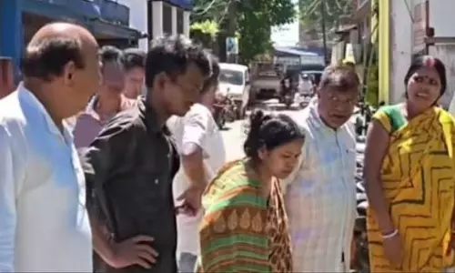 डूमडूमा में सड़क किनारे समय से पहले जन्मा बच्चा मिला डूमडूमा में सड़क किनारे समय से पहले जन्मा बच्चा मिला