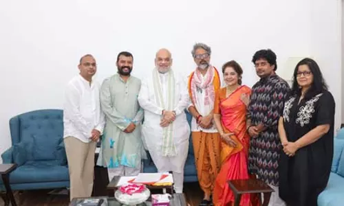 केंद्रीय गृह मंत्री अमित शाह ने हनुमान अंश के कलाकारों से की मुलाकात, फिल्म की सफलता पर दी बधाई केंद्रीय गृह मंत्री अमित शाह ने हनुमान अंश के कलाकारों से की मुलाकात, फिल्म की सफलता पर दी बधाई