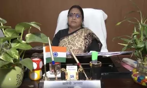 जमुई मामले में तीन आरोपी गिरफ्तार, बिहार महिला आयोग ने लिया संज्ञान, एक्शन पर डीएम-एसपी की सराहना जमुई मामले में तीन आरोपी गिरफ्तार, बिहार महिला आयोग ने लिया संज्ञान, एक्शन पर डीएम-एसपी की सराहना