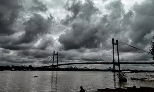 मंगलवार से बदलेगा मौसम का मिजाज, दक्षिण बंगाल के कई जिलों में भारी बारिश की चेतावनी मंगलवार से बदलेगा मौसम का मिजाज, दक्षिण बंगाल के कई जिलों में भारी बारिश की चेतावनी
