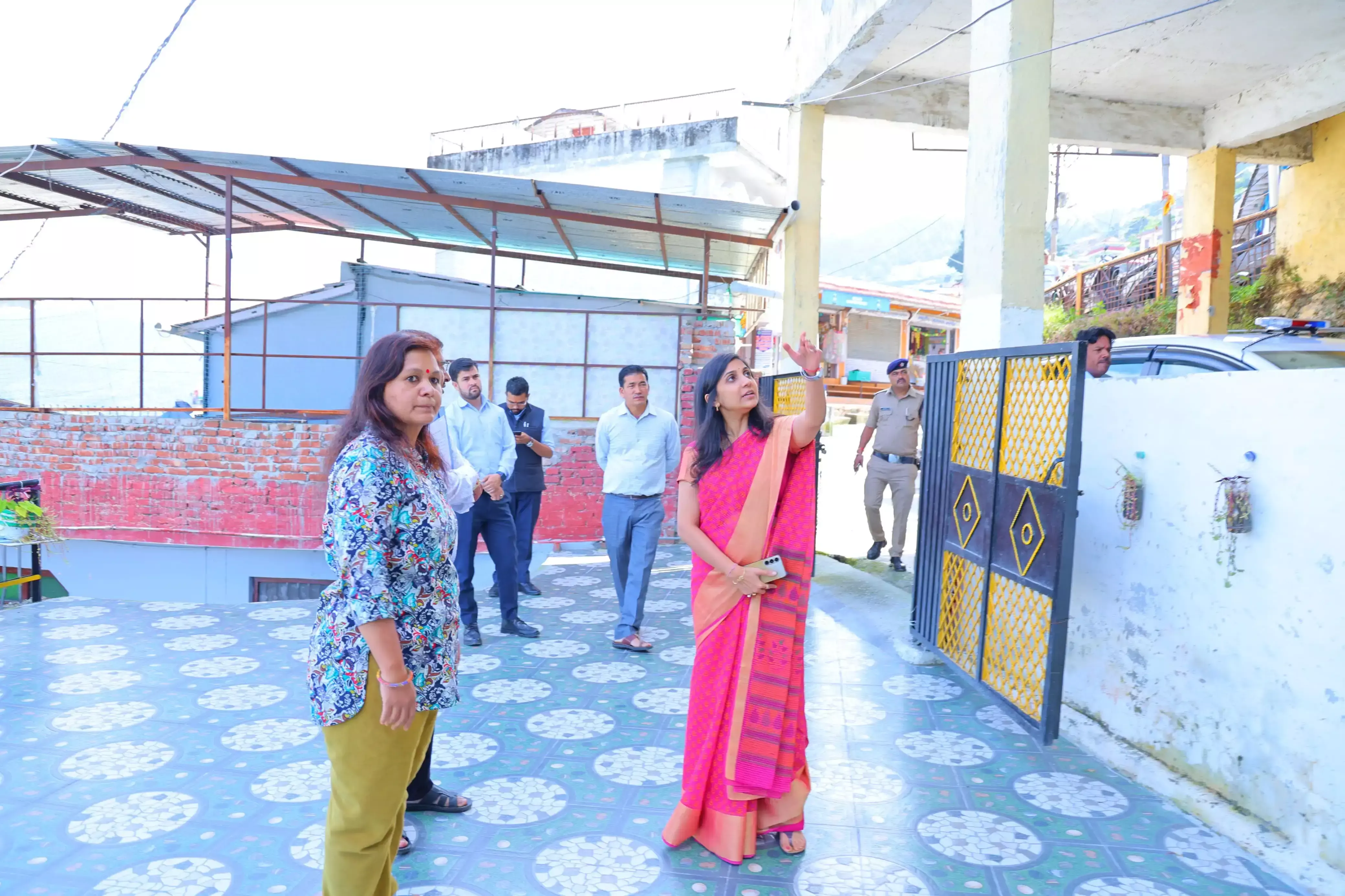 Pauri Garhwal: राजस्व विभाग की कॉलोनी में व्यवस्थाओं का होगा सुधार