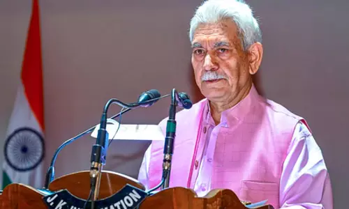 प्रकृति का संदेश स्पष्ट है, सीमाएं पार नहीं की जा सकतीं: जम्मू-कश्मीर के उपराज्यपाल