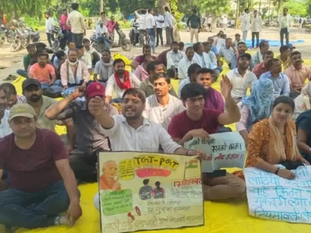 टीजीटी पीजीटी आंदोलन में छात्र की मौत से हड़कंप टीजीटी पीजीटी आंदोलन में छात्र की मौत से हड़कंप