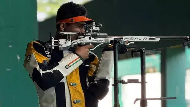 एशियाई खेल: 10 मीटर एयर राइफल में भारत को दो पदक एशियाई खेल: 10 मीटर एयर राइफल में भारत को दो पदक