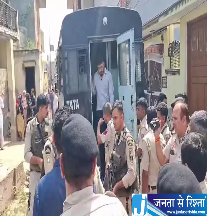 काला जठेड़ी की मुलाकात के लिए सुरक्षा व्यवस्था कड़ी गांव में बढ़ाई गई निगरानी काला जठेड़ी की मुलाकात के लिए सुरक्षा व्यवस्था कड़ी गांव में बढ़ाई गई निगरानी